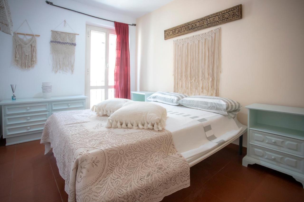Homehouse Serpenti - Colosseum - Rione Monti Rome Exterior photo
