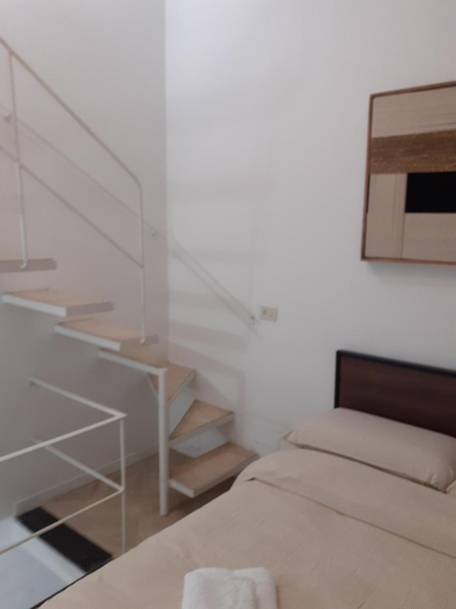 Homehouse Serpenti - Colosseum - Rione Monti Rome Exterior photo